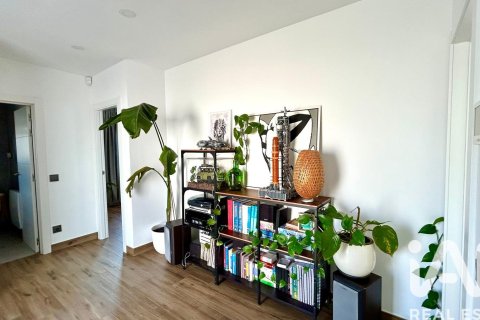 Сasa de 3 dormitorios en venta en Llica D'amunt, Barcelona, Cataluña, Spain № 7515 - foto 9