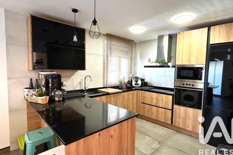Сasa de 3 dormitorios en venta en Llica D'amunt, Barcelona, Cataluña, Spain № 7515 - foto 25