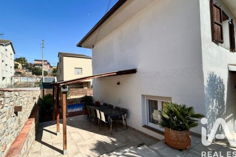 Сasa de 3 dormitorios en venta en Llica D'amunt, Barcelona, Cataluña, Spain № 7515 - foto 18