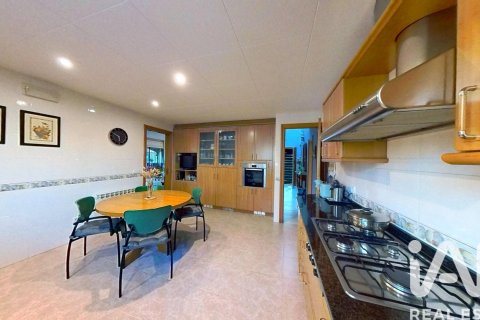 Купить дом в Калафелл, Испания с 7 спален, 427м², № 7510 - фото 17