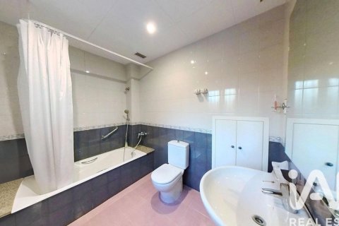 Купить дом в Калафелл, Испания с 7 спален, 427м², № 7510 - фото 4