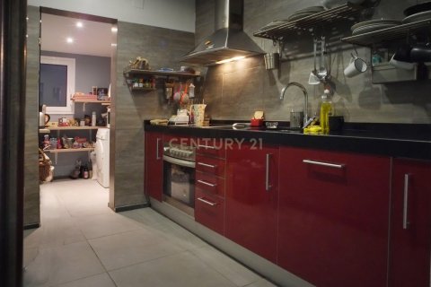 3 bedrooms apartment for sale in Barcelona, Catalonia, Spain № 8286 - photo 10