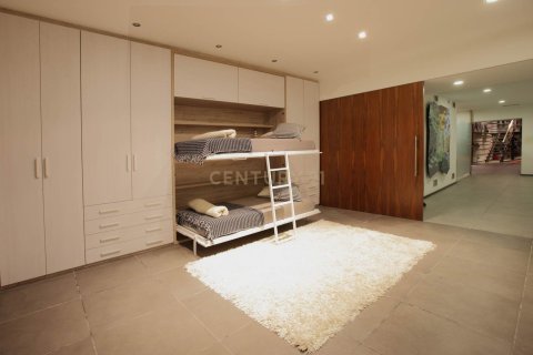 3 bedrooms apartment for sale in Barcelona, Catalonia, Spain № 8286 - photo 23