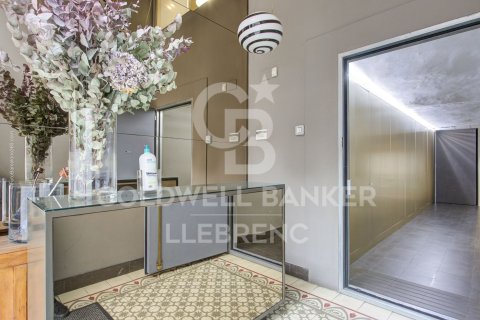 354 sq.m. duplex for sale in Barcelona, Catalonia, Spain № 6073 - photo 21