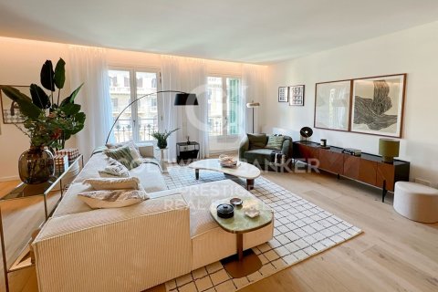 Купить квартиру в Барселона, Испания с 2 спальни, 96м², № 5989 - фото 2