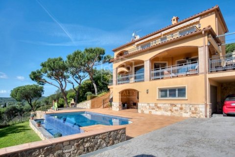 Купить виллу в Пладжа-де-Аро, Испания с 5 спален, 320м², № 931 - фото 3