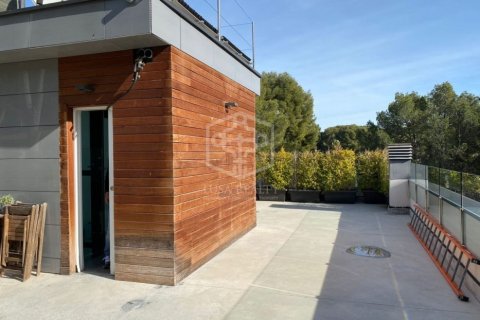 Купить виллу в Кастельдефельс, Испания с 5 спален, 340м², № 928 - фото 16