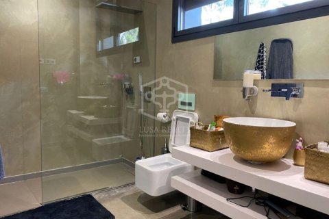 Купить виллу в Кастельдефельс, Испания с 5 спален, 340м², № 928 - фото 12