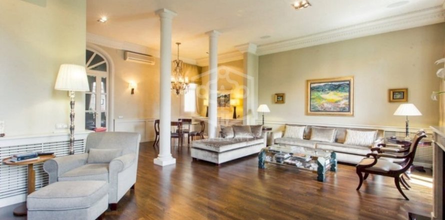 Квартира с 3 спальнями в Барселоне, Каталония, Испания № 933