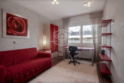 Купить квартиру в Барселона, Испания с 5 спален, 295м², № 929 - фото 18