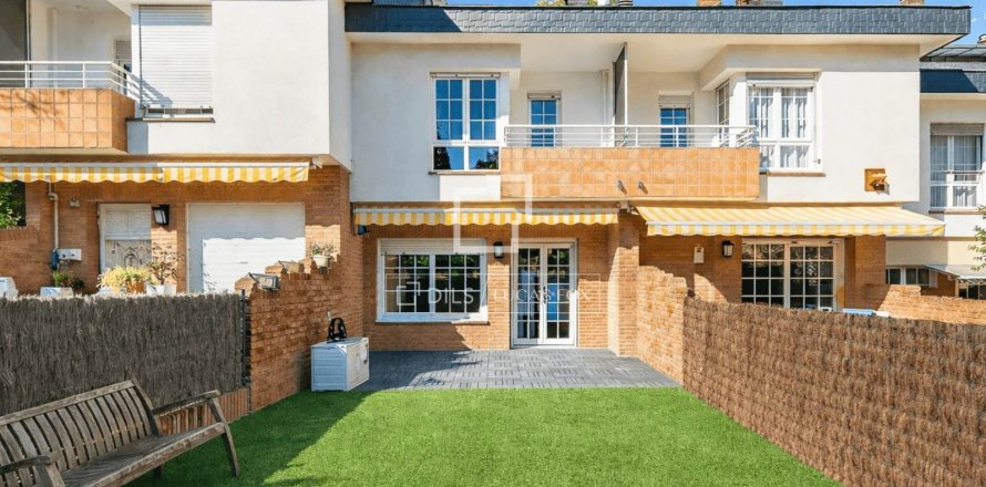 4 chambres villa à vendre à Sant Cugat Del Valles, Barcelona, Catalonia, Spain № 3836