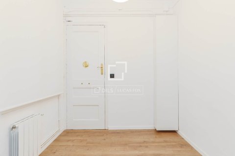 3 bedrooms apartment for sale in Barcelona, Catalonia, Spain № 3835 - photo 19