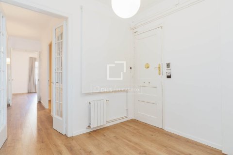 3 bedrooms apartment for sale in Barcelona, Catalonia, Spain № 3835 - photo 17