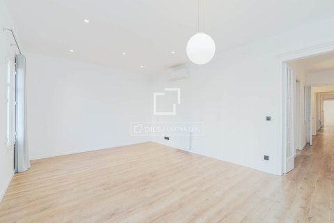 3 bedrooms apartment for sale in Barcelona, Catalonia, Spain № 3835 - photo 26