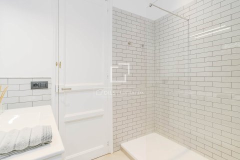 3 bedrooms apartment for sale in Barcelona, Catalonia, Spain № 3835 - photo 15