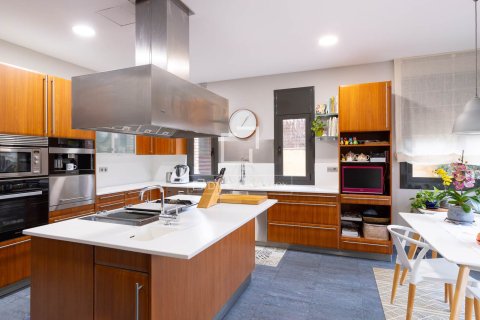 6 chambres villa à vendre à Sant Vicenc De Montalt, Barcelona, Catalonia, Spain № 3830 - photo 15