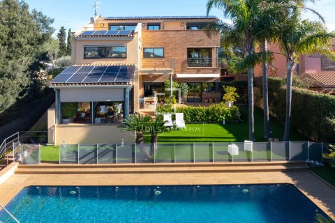 6 chambres villa à vendre à Sant Vicenc De Montalt, Barcelona, Catalonia, Spain № 3830