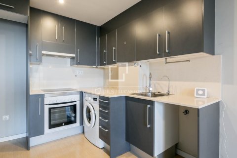 Купить квартиру в Кастельдефельс, Испания с 1 спальня, 50м², № 3832 - фото 5