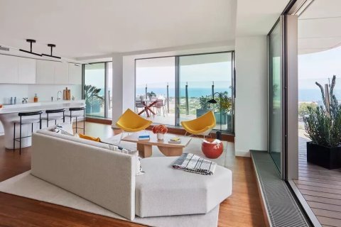 Купить квартиру в Барселона, Испания с 5 комнат, № 1771 - фото 3