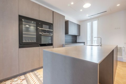 2 chambres apartment à vendre à Barcelona, Catalonia, Spain № 1768 - photo 10