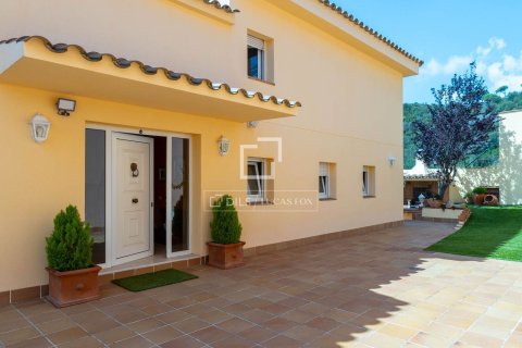 9 chambres villa à vendre à Tiana, Barcelona, Catalonia, Spain № 3893 - photo 14