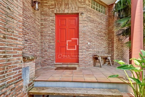 Villa de 5 dormitorios en venta en Vilanova i la Geltrú, Barcelona, Cataluña, Spain № 3899 - foto 5