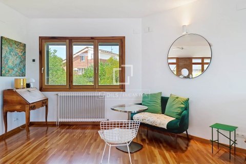 Villa de 5 dormitorios en venta en Vilanova i la Geltrú, Barcelona, Cataluña, Spain № 3899 - foto 26