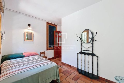 Villa de 5 dormitorios en venta en Vilanova i la Geltrú, Barcelona, Cataluña, Spain № 3899 - foto 20