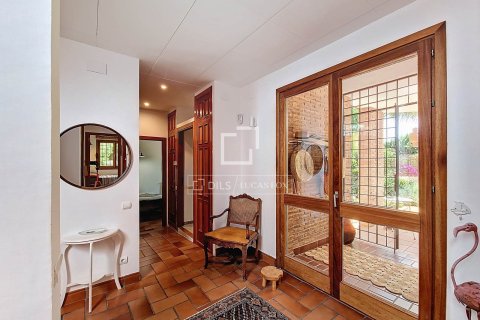 Villa de 5 dormitorios en venta en Vilanova i la Geltrú, Barcelona, Cataluña, Spain № 3899 - foto 10