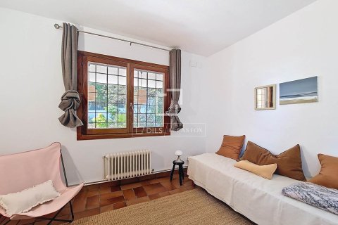 Villa de 5 dormitorios en venta en Vilanova i la Geltrú, Barcelona, Cataluña, Spain № 3899 - foto 18