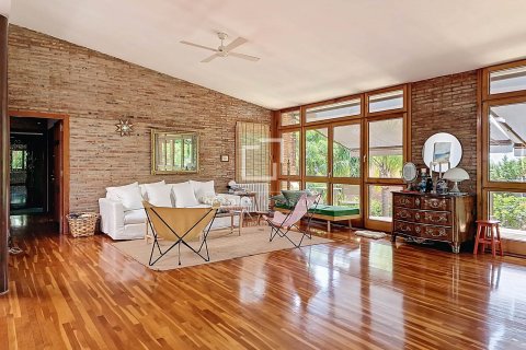 5 chambres villa à vendre à Vilanova i la Geltru, Barcelona, Catalonia, Spain № 3899