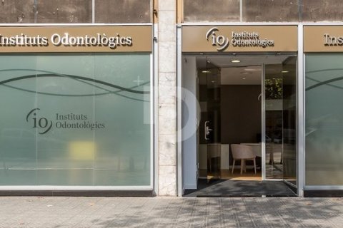 Коммерческая недвижимость 418м² в Барселоне, Каталония, Испания № 5190