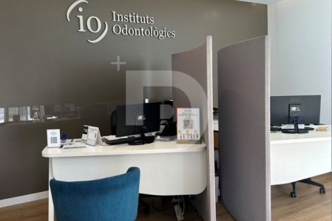 418 m² commercial property à vendre à Barcelona, Catalonia, Spain № 5190 - photo 5