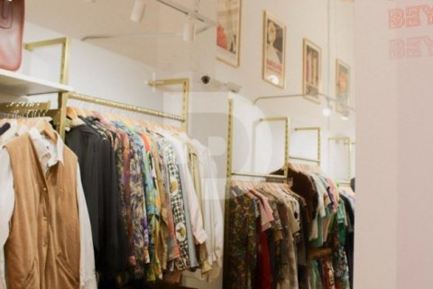 Tienda al por menor de 100 m² en venta en Ciudad Vieja, Barcelona, Cataluña, Spain № 5195 - foto 3