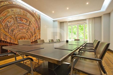 Магазин студия в Сан-Марти, Барселона, Каталония, Испания № 5189