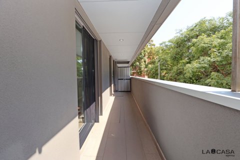 Квартира с 3 спальнями в Л'Оспиталет-де-Льобрегате, Барселона, Каталония, Испания № 2145