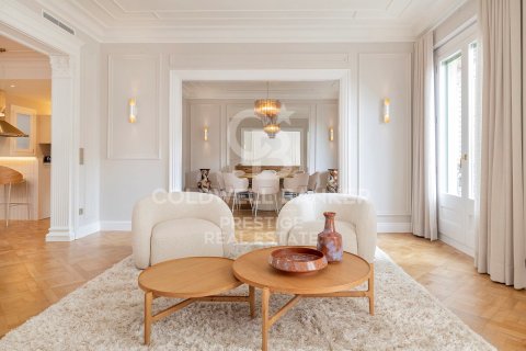 3 bedrooms apartment for sale in Barcelona, Catalonia, Spain № 5841 - photo 4