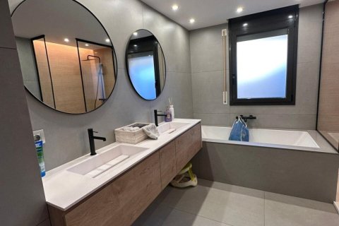 4 bedrooms villa for sale in Alpicat, Lleida, Catalonia, Spain № 5844 - photo 19