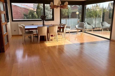 4 bedrooms villa for sale in Alpicat, Lleida, Catalonia, Spain № 5844 - photo 6