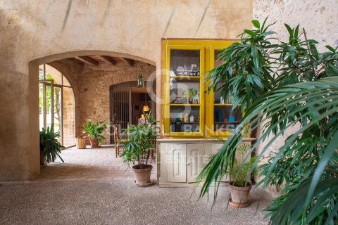 6 bedrooms house for sale in Girona, Catalonia, Spain № 5845