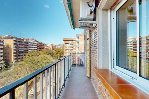 3 bedrooms apartment for sale in Barcelona, Catalonia, Spain № 6276 - photo 18