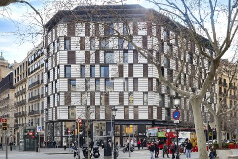 Купить квартиру в Барселона, Испания с 1 спальня, 77м², № 6277 - фото 18