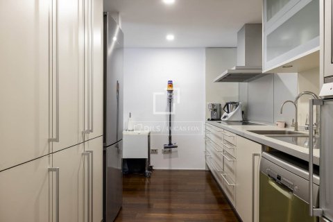 Купить квартиру в Барселона, Испания с 1 спальня, 77м², № 6277 - фото 13