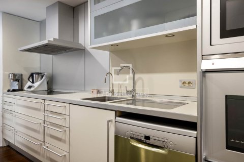 Купить квартиру в Барселона, Испания с 1 спальня, 77м², № 6277 - фото 14