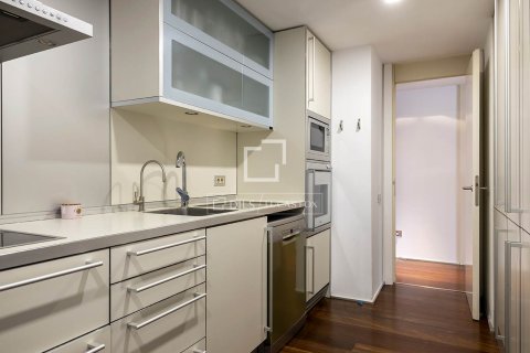 Купить квартиру в Барселона, Испания с 1 спальня, 77м², № 6277 - фото 15