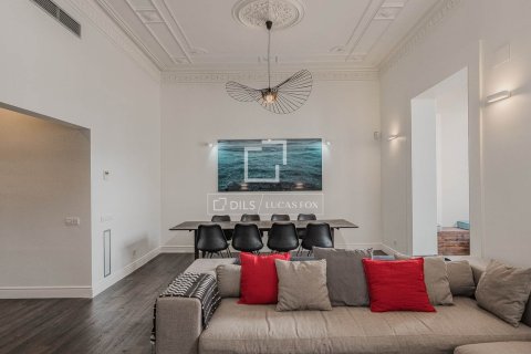 Купить квартиру в Барселона, Испания с 3 спальни, 212м², № 6280 - фото 11