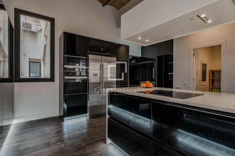 Купить квартиру в Барселона, Испания с 3 спальни, 212м², № 6280 - фото 5