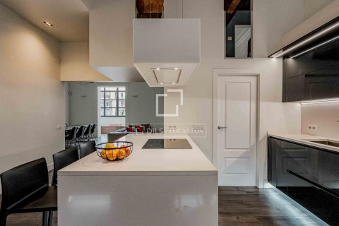 Квартира с 3 спальнями в Барселоне, Каталония, Испания № 6280