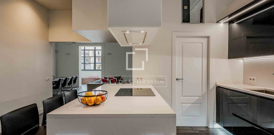 Квартира с 3 спальнями в Барселоне, Каталония, Испания № 6280