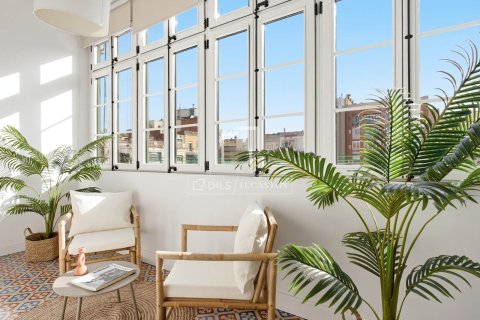 3 bedrooms apartment for sale in Barcelona, Catalonia, Spain № 6275 - photo 9